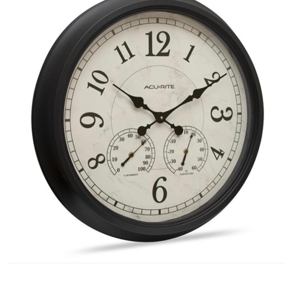 Super size elegant wall clock.   Wooden frame. - Picture 2 of 2